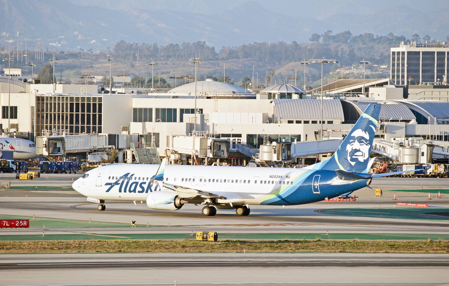 Boeing 737 w malowaniu Alaska Airlines