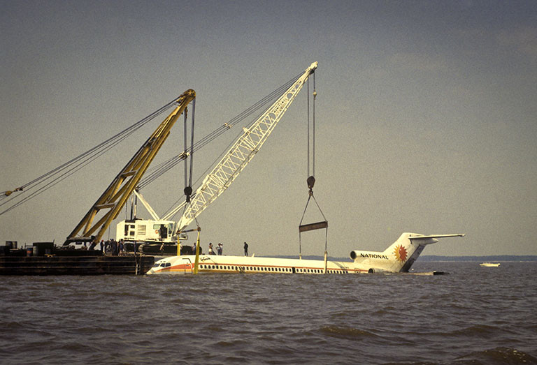 Operacja ratowania lotu 193 linii National Air Lines, który wylądował w zatoce Escambia w Pensacola na Florydzie