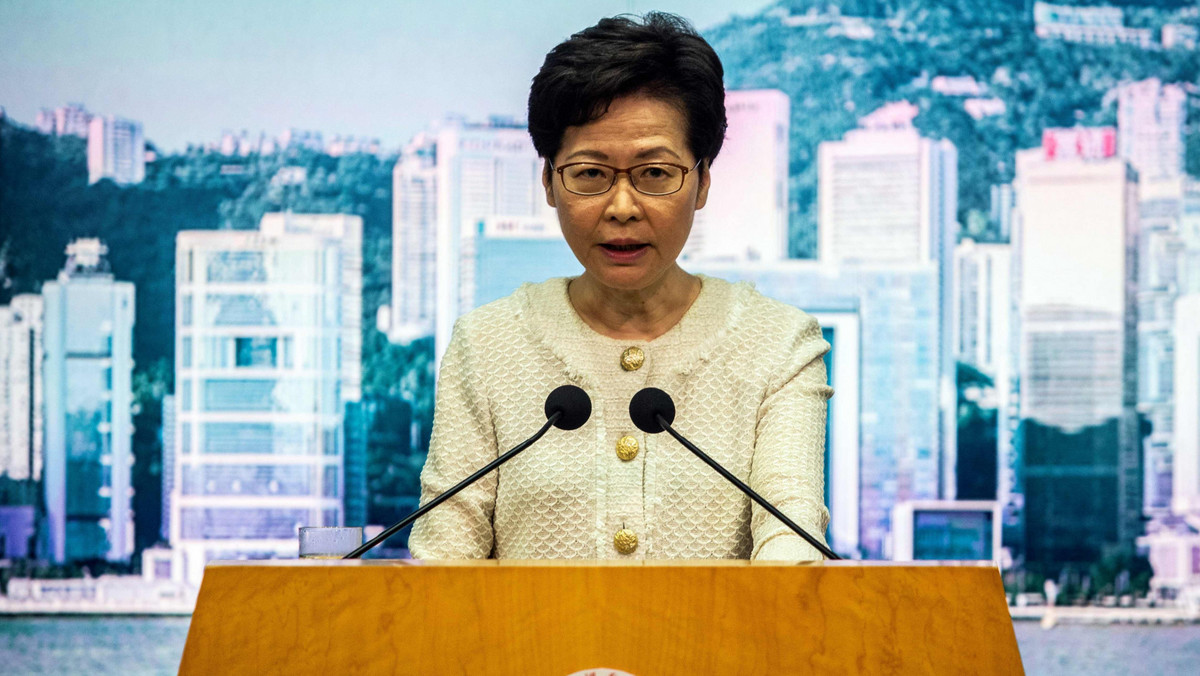 USA nakładają sankcje na władze Hongkongu, w tym na Carrie Lam