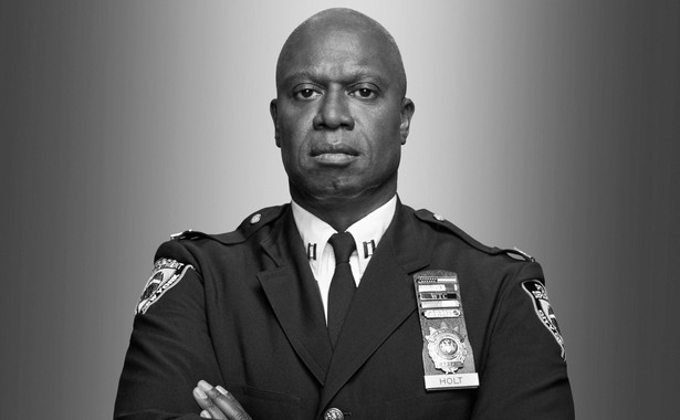 Andre Braugher jako kapitan Raymond Holt w serialu "Brooklyn 9-9"