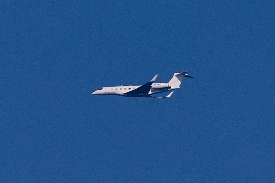 Privatni avion Ilona Maska sleće na aerodrom u Berlinu 13. marta 2024.