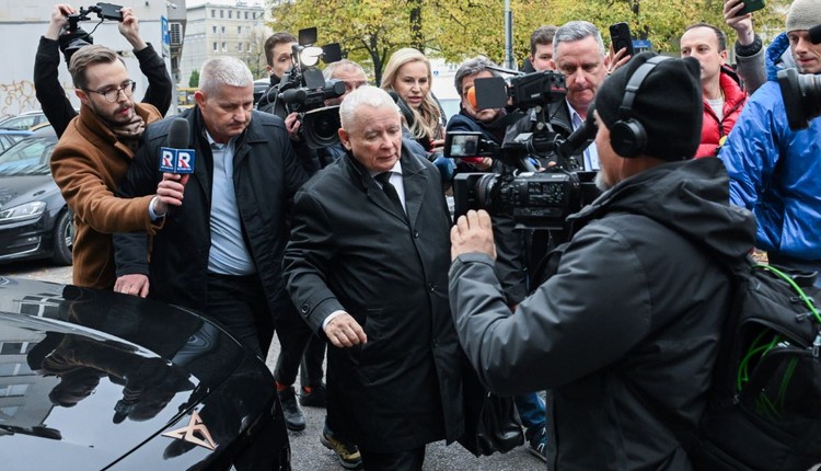 Kaczyński przesłuchany w sprawie wyborów kopertowych. Prezes PiS odpowiedział na wszystkie pytania