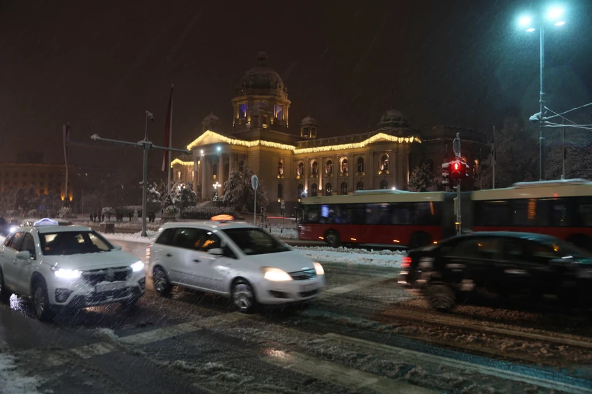 Trg Nikole Pašića otvoren za saobraćaj