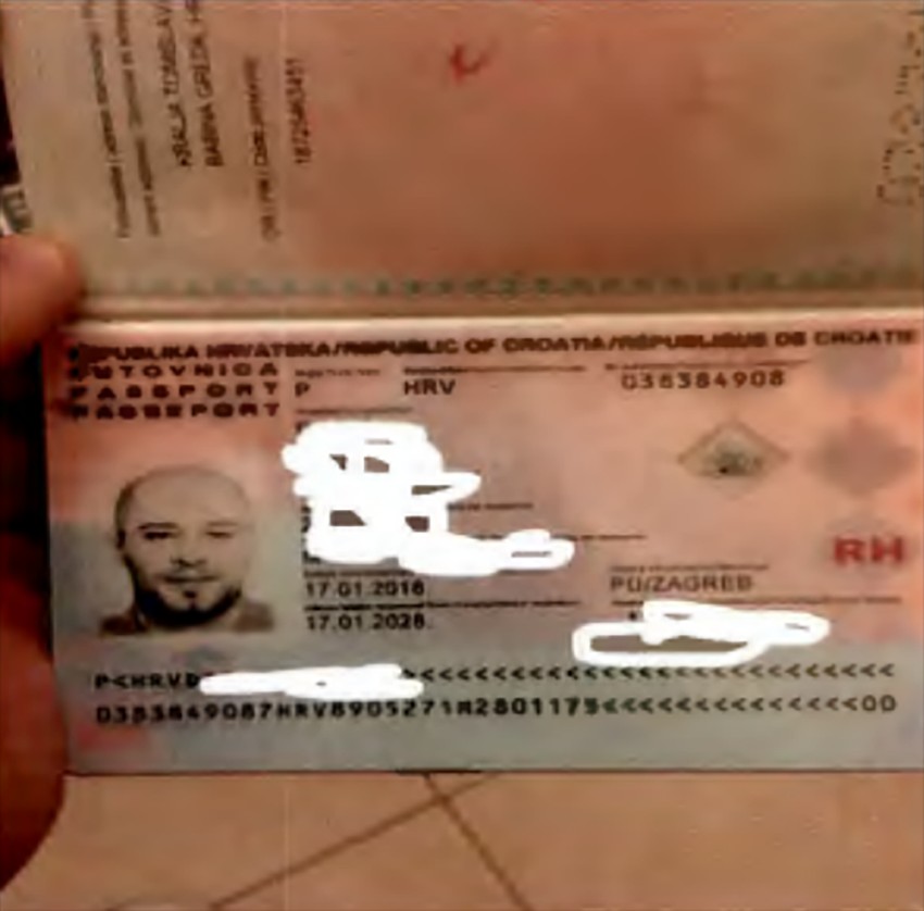 Falsifikovani pasoš Filipa Kneževića