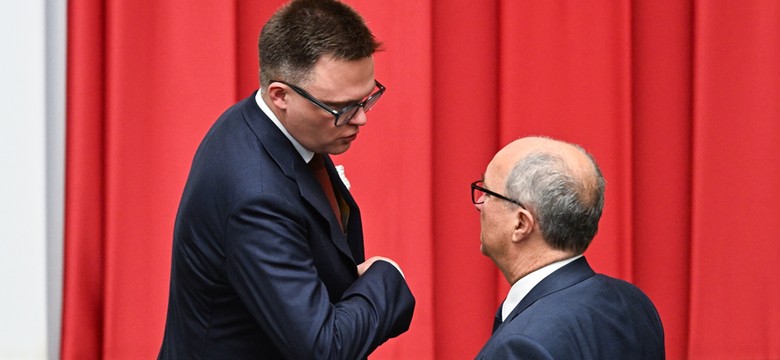 "Stan Wyjątkowy". Hołownia i Czarzasty wzięli się za łby. Morawiecki z Dudą chcą przejąć PiS. Obajtek śledził Sasina [PODCAST]