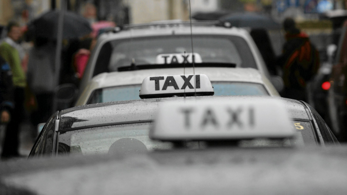 Bydgoskie korporacje taksówkowe zostały ukarane za zmowę cenową. Nie zgadzają się jednak z decyzją Urzędu Ochrony Konkurencji i Konsumentów i zapowiadają odwołania do sądu - informuje Radio PiK.