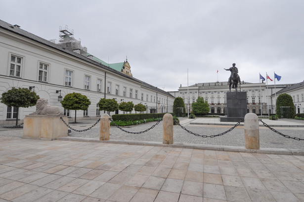 W poniedziałek, ok. godz. 15 rozpoczęło się spotkanie prezydenta Andrzeja Dudy z prezydium klubu Kukiz'15.