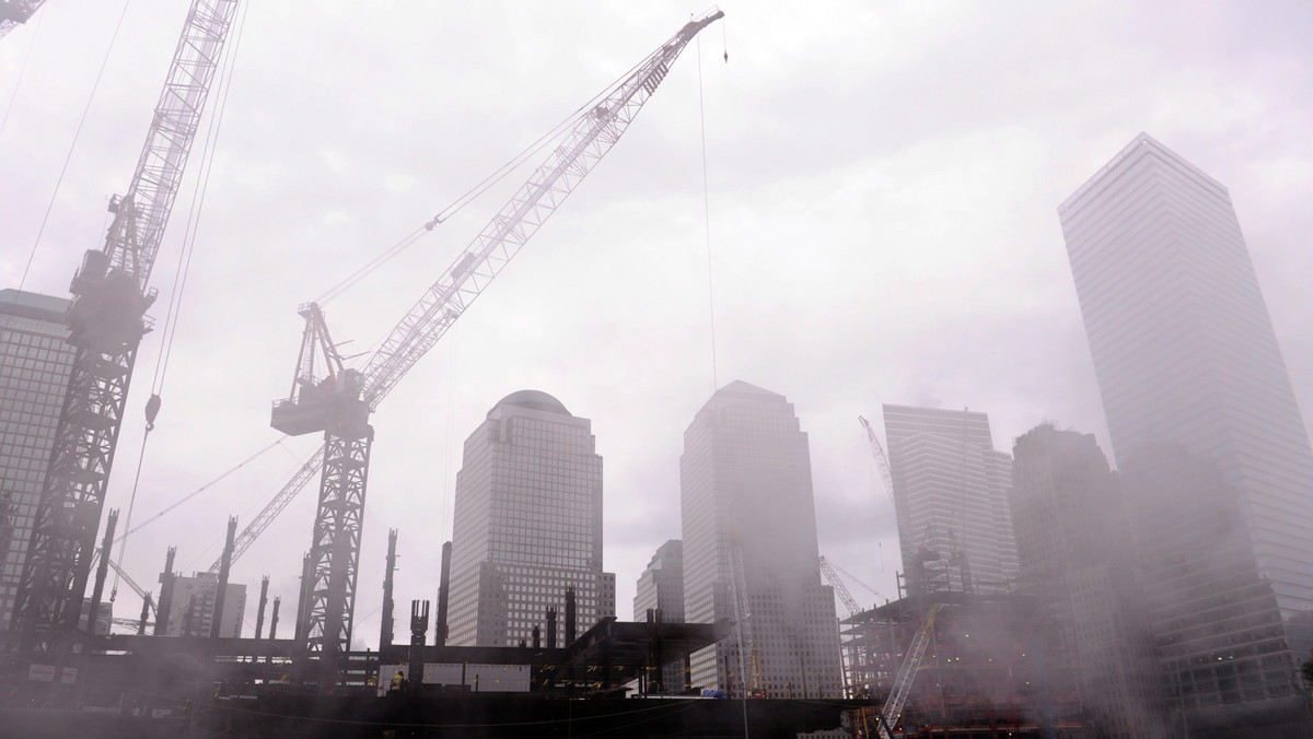 Robotnicy pracujący na terenie byłego kompleksu World Trade Center dokonali niespodziewanego odkrycia. Podczas prac wykopaliskowych natrafili na mierzący blisko 10 metrów kadłub statku. Zdaniem archeologów jednostka może pochodzić z XVIII wieku - informuje serwis FOX News.