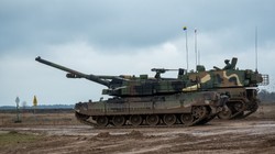 Armatohaubice, wyrzutnie rakiet i czołgi. Nowa fala uzbrojenia zalewa Polskę