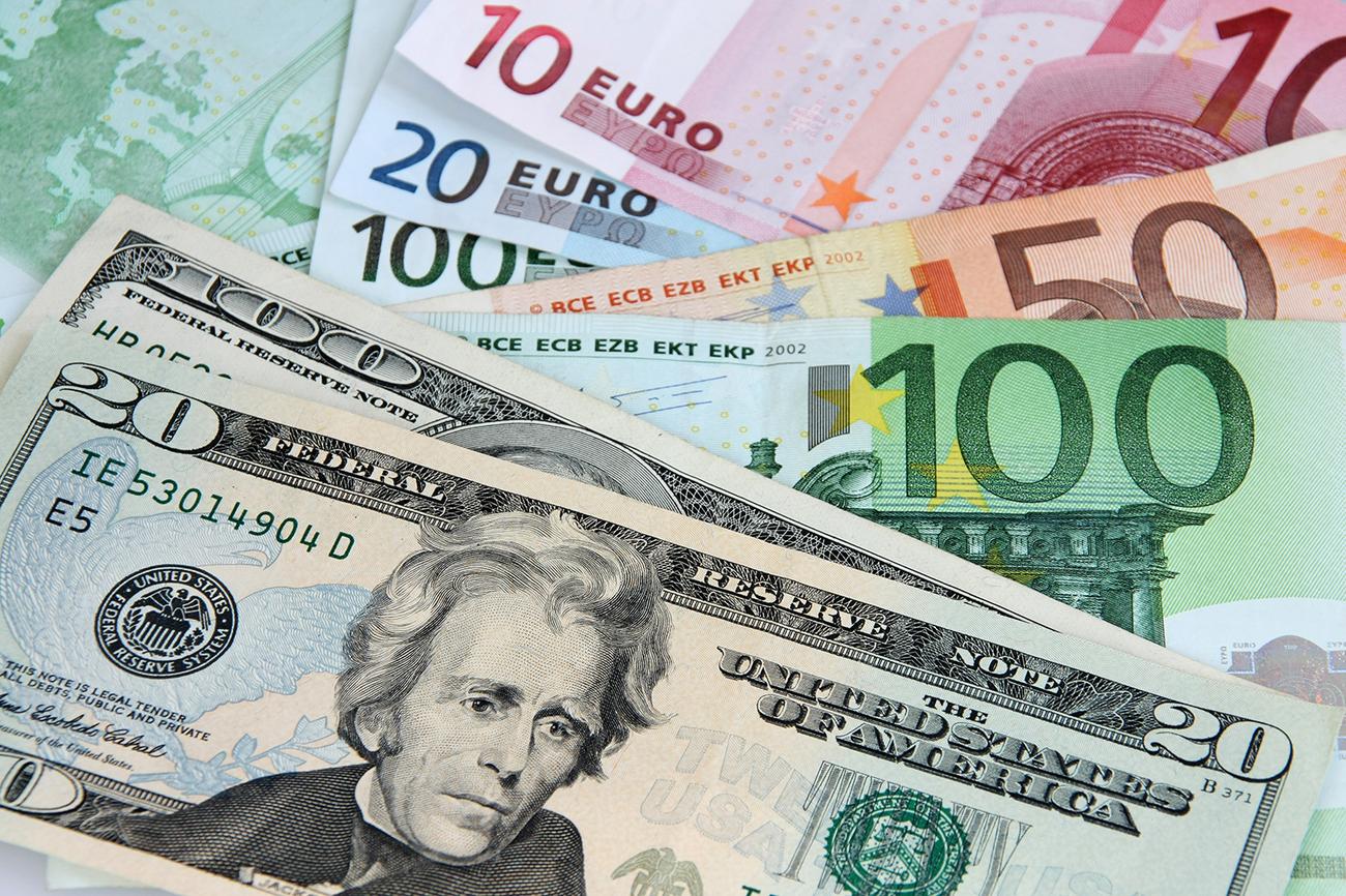 Dolar ojačao: Kurs evra i dalje ispod nivoa jednog dolara