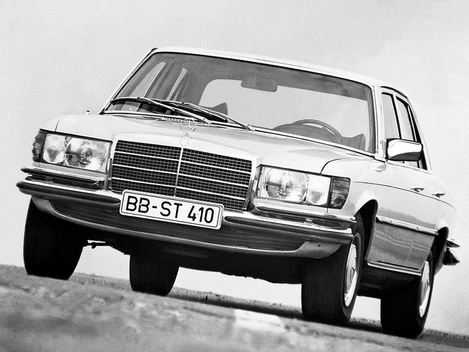 40 lat mercedesa W116