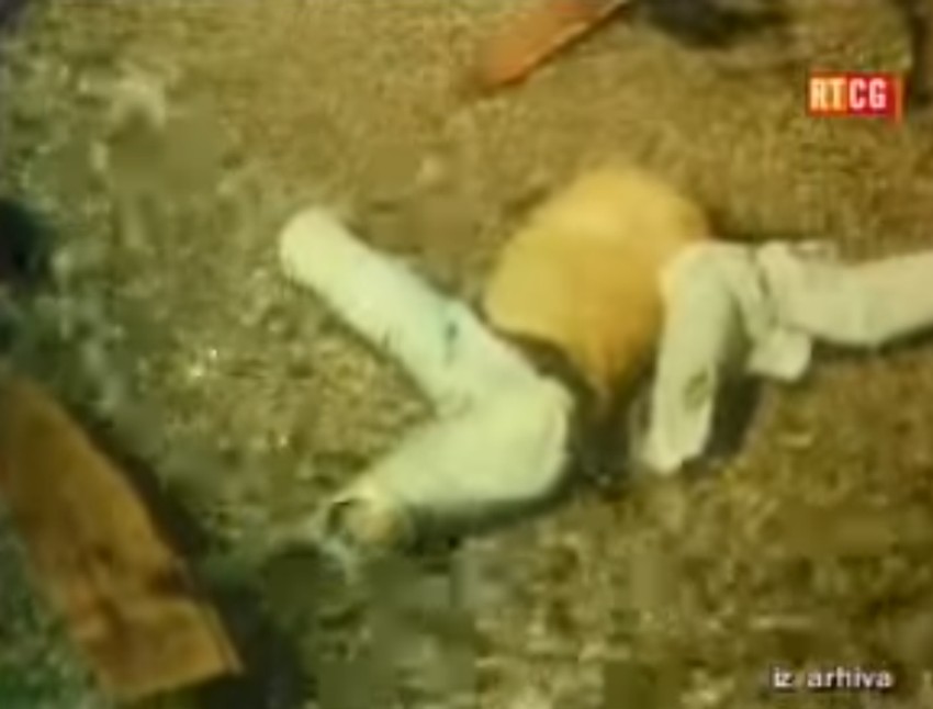 Odeća u moru nakon zemljotresa