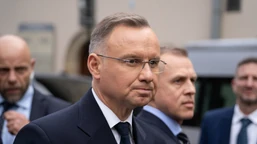 trump nie przyleci na zaprzysiężenie, ale zaprosi nawrockiego? prezyde
