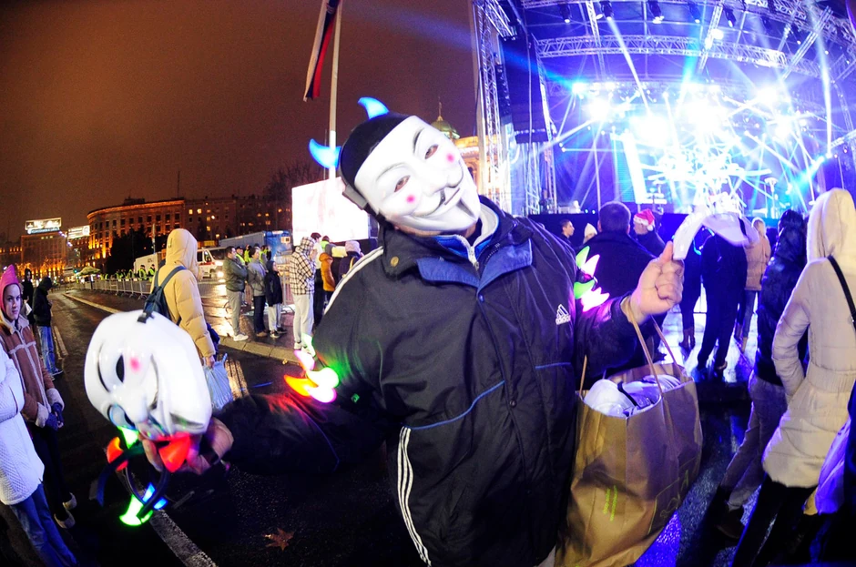 Mnogi ljudi u publici nosili su maske