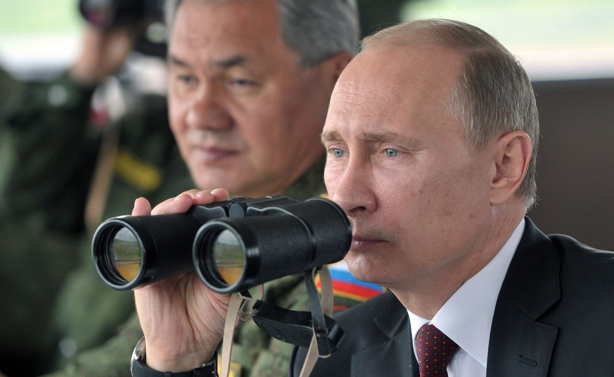 Władimir Putin i Siergiej Szojgu