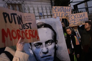 Były szef sztabu Aleksieja Nawalnego brutalnie napadnięty w Wilnie