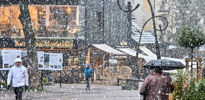 Spadł pierwszy śnieg. Zakopane na biało. Uwaga na trudne warunki!