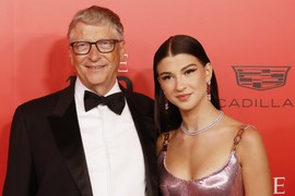 Otac joj je Bil Gejts i po ceo dan MOŽE DA PLIVA U LUKSUZU, ali evo zašto najmlađa ćerka čuvenog milijardera RADI DVA POSLA