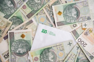 Emerytura i renta bez podatku. To możliwe! ZUS daje szansę na wyższe świadczenia. Wystarczy złożyć ten jeden wniosek. Jednak nie dla każdego będzie on korzystny