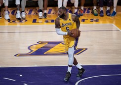 Liga NBA. James i Monk poprowadzili Lakers do wygranej