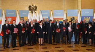 Beata Szydło powołała 16 nowych wojewodów