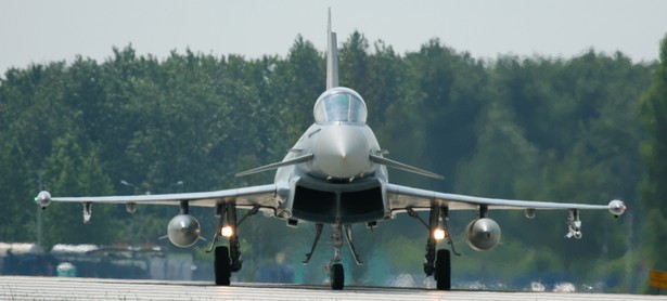 Eurofighter Typhoon na lotnisku w Poznaniu.