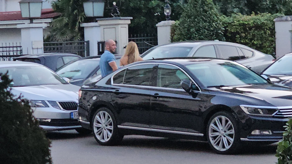 Tea Tairović sa mužem u Crnoj Gori