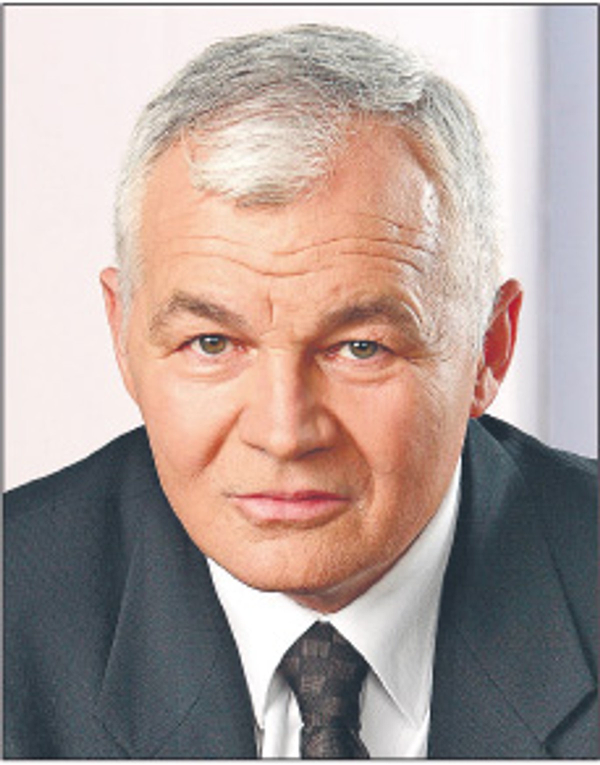 Ci wszyscy, którzy wieszczyli, że czeka nas katastrofa, druga Grecja, wyszli bardziej na zaangażowanych polityków niż ekonomistów – mówi „DGP” Jan Krzysztof Bielecki, przewodniczący Rady Gospodarczej przy premierze Fot. mat. prasowe