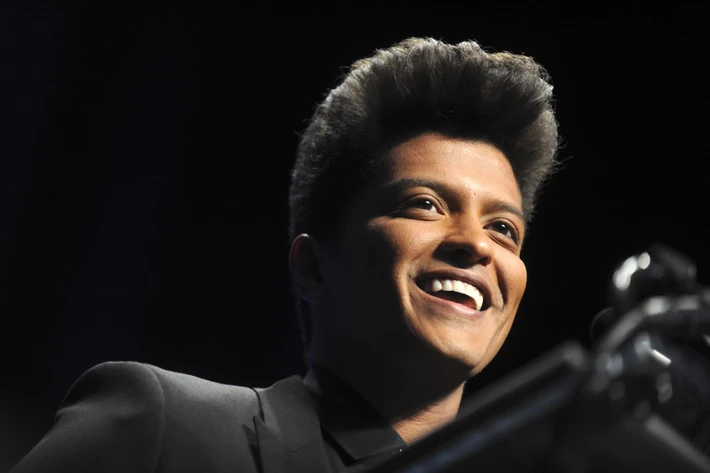 13. Bruno Mars, zarobki: 60 mln dol.