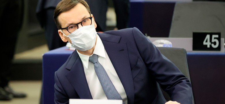 Morawiecki "rozjechany" czy "zbił antypolskie szarże"? Gorące komentarze po debacie w Strasburgu