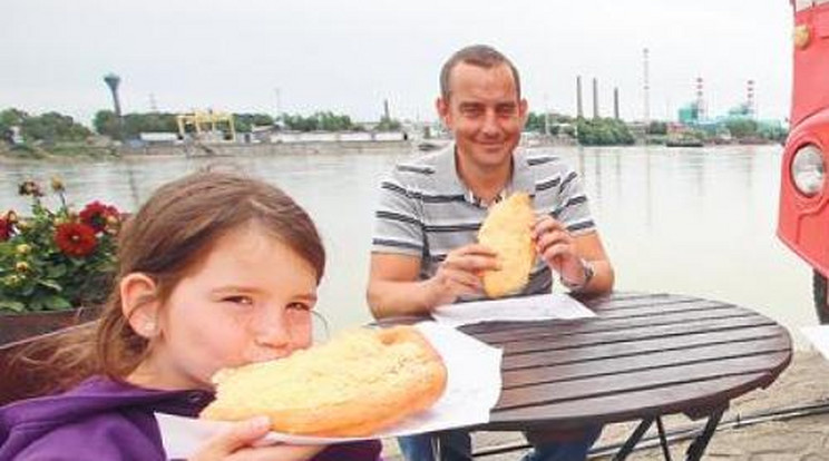 A magyarok ízlése változatlan, a lángos a nyerő a strandon