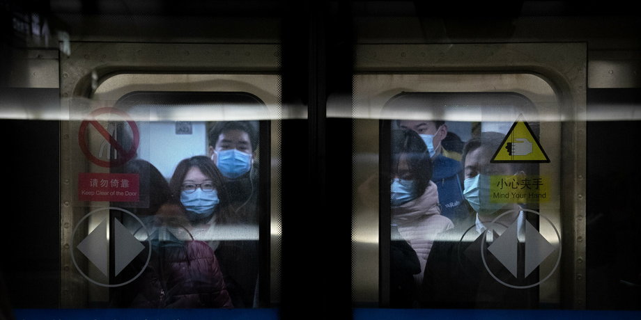 Według nieoficjalnych informacji przed Omikronem nie chroni chińska szczepionka