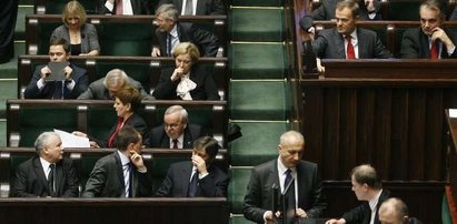 Kaczyński sam się przerobił! Siedzi koło Tuska!