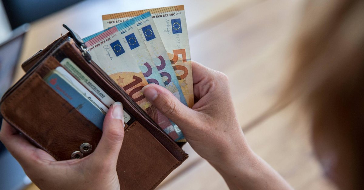 Nastroje finansowe w Niemczech i Polsce: Czy Polacy są mniej zaniepokojeni o przyszłość? [Badanie CRIF]