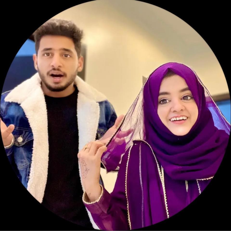 Pyari Maryam s manželom.