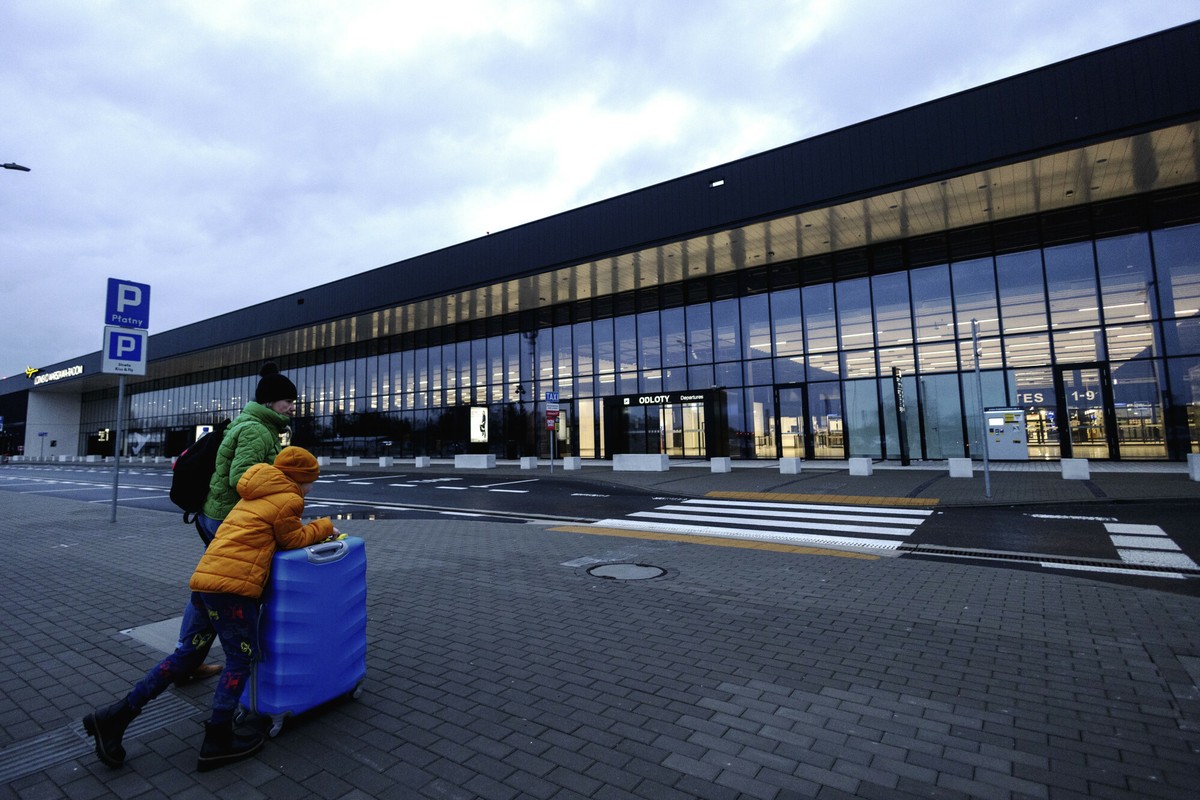 Lotnisko w Radomiu zostaje z jednym połączeniem regularnym