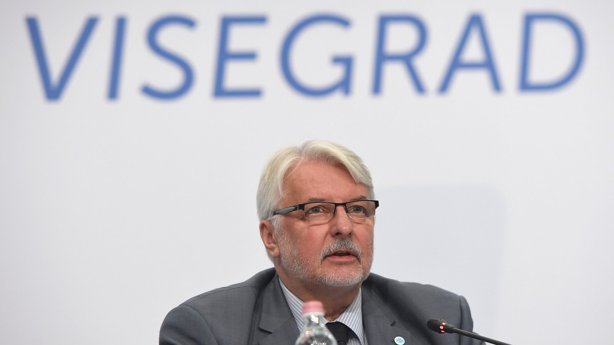 Minister spraw zagranicznych Witold Waszczykowski ocenił w Londynie, że rezolucja Zgromadzenia Parlamentarnego Rady Europy ws. praworządności w niektórych krajach Europy, w tym Polsce, to "nieuprawniona ingerencja instytucji zewnętrznych".