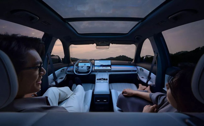 Geely Starship 7 Em-i Phev