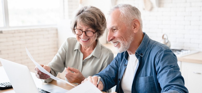 Masz taki dowód osobisty? Nie wyrzucaj go! Możesz otrzymać wyższe świadczenie