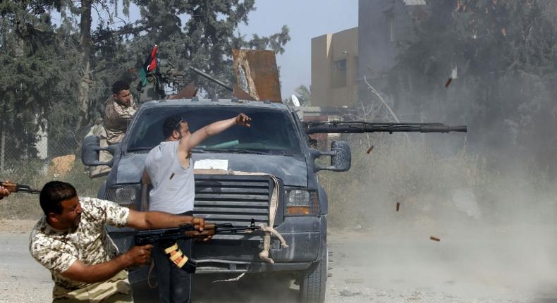 Fighters loyal to Libya's Government of National Accord have launched a counter-attack to defend Tripoli