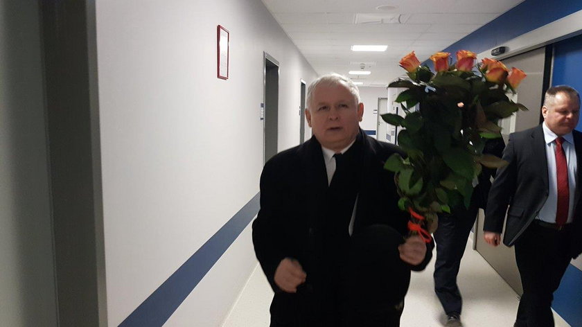 Kaczyński odwiedził Szydło w Walentynki!