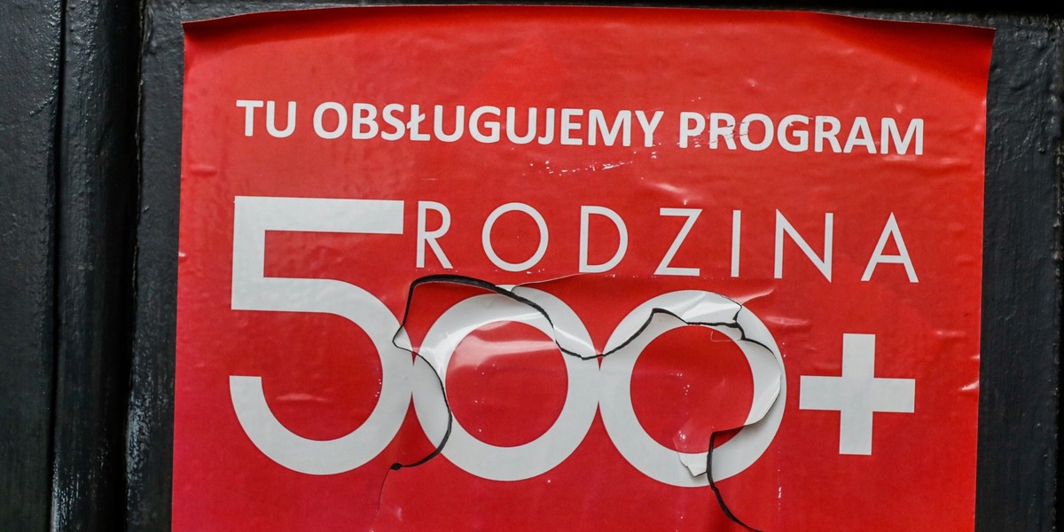 Obsługa i promocja programu 500 plus kosztowała łącznie ok. 400 mln złotych