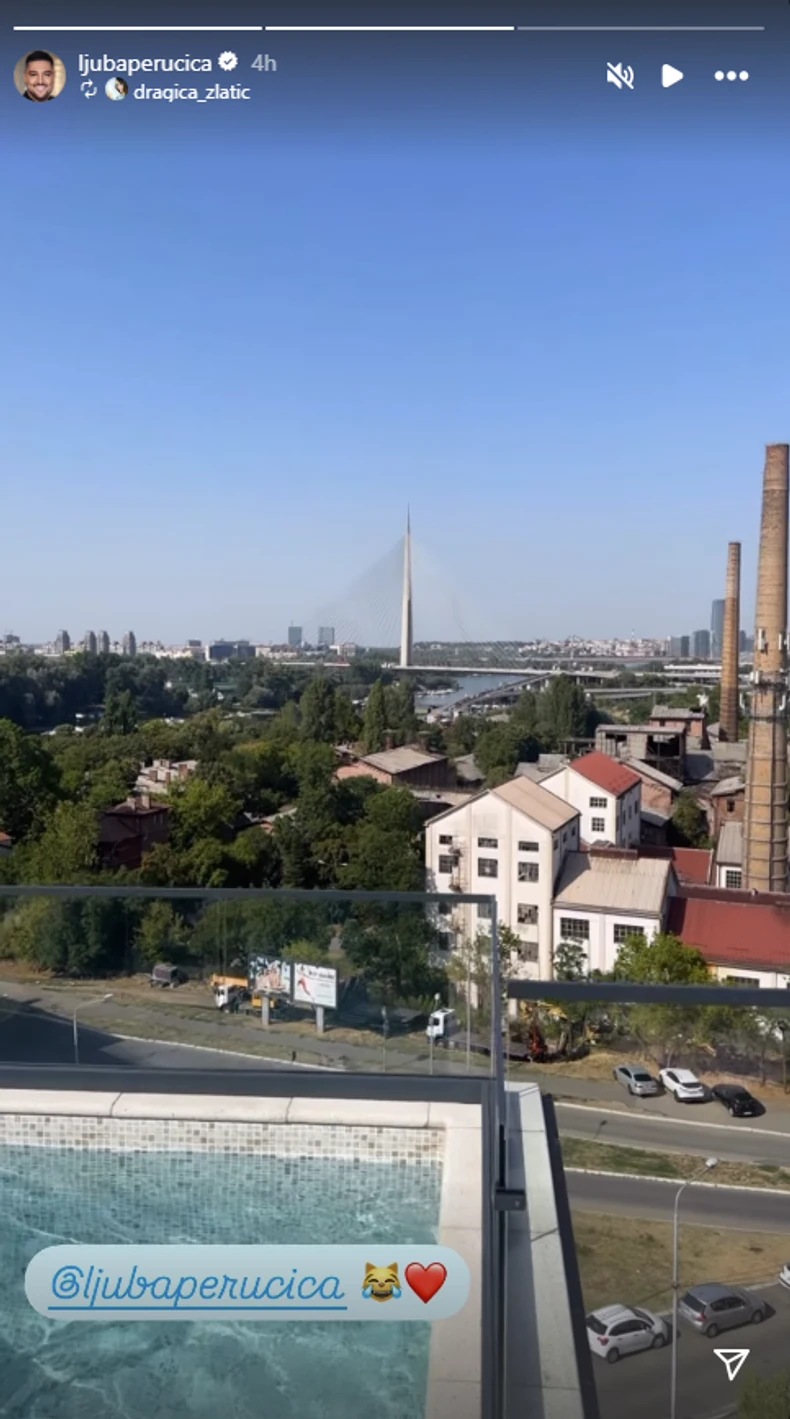 Ljuba Perućica u bazenu