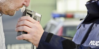 Sprytny 76-latek przez 32 lata robił policję w konia. Wpadł przez przypadek...