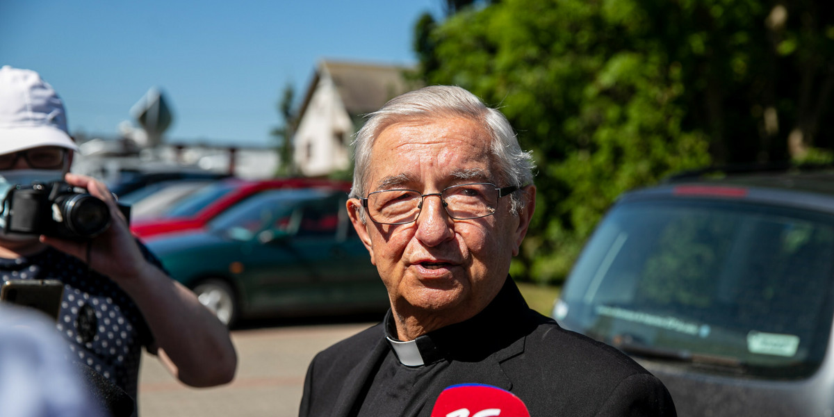 Duchowny pełni obecnie funkcję sołtysa gminy Jaświły.