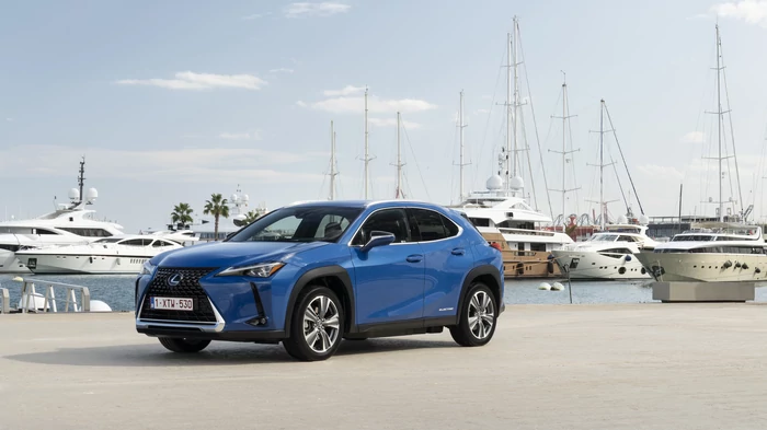 Lexus UX