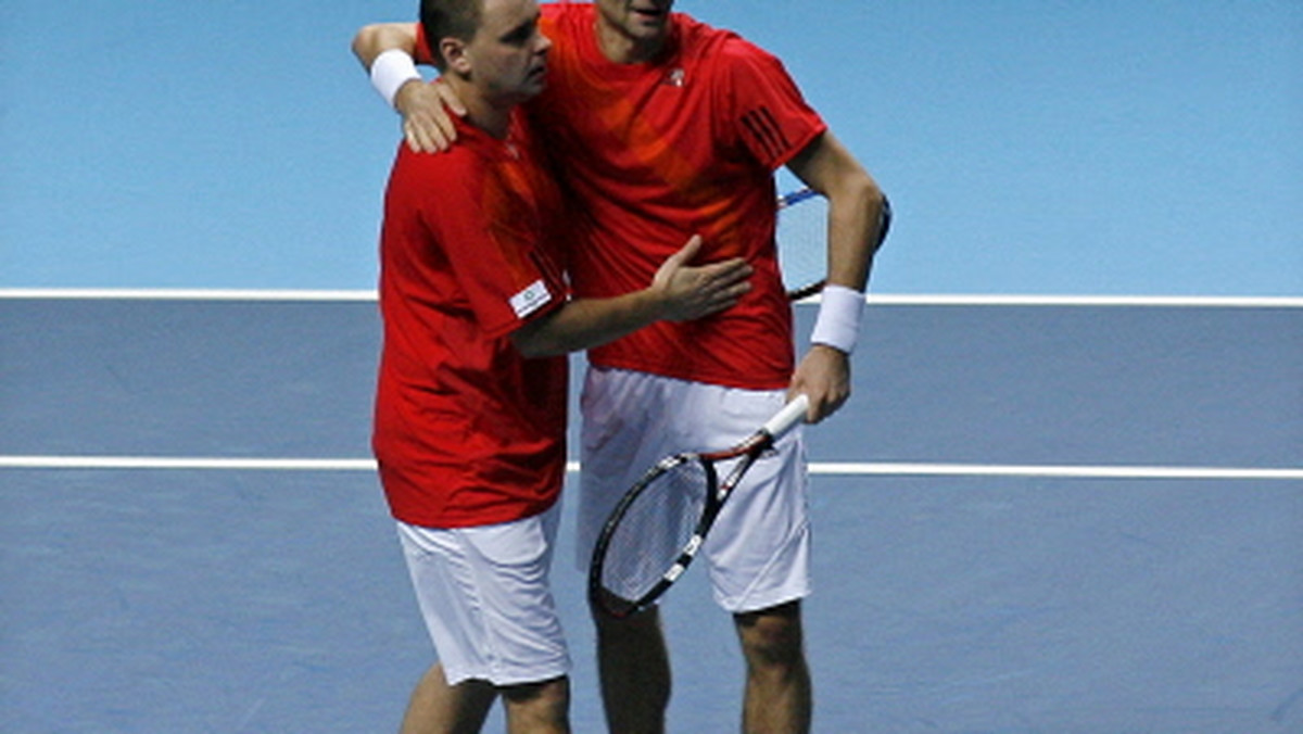 Mariusz Fyrstenberg i Marcin Matkowski awansowali do półfinału turnieju ATP w Barcelonie (pula nagród 1,955 mln euro).