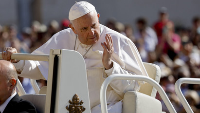 A Vatikán hosszú idő után számolt be a költségvetéséről: kiderült, mennyiből gazdálkodik az egyházfő