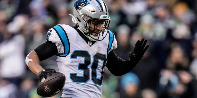 Top 14 waiver wire targets for Week 15 of fantasy football