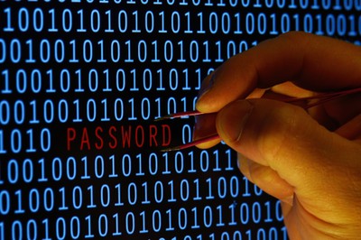 Szkolenia z cyberbezpieczeństwa dla polityków. Korzysta z nich tylko ułamek